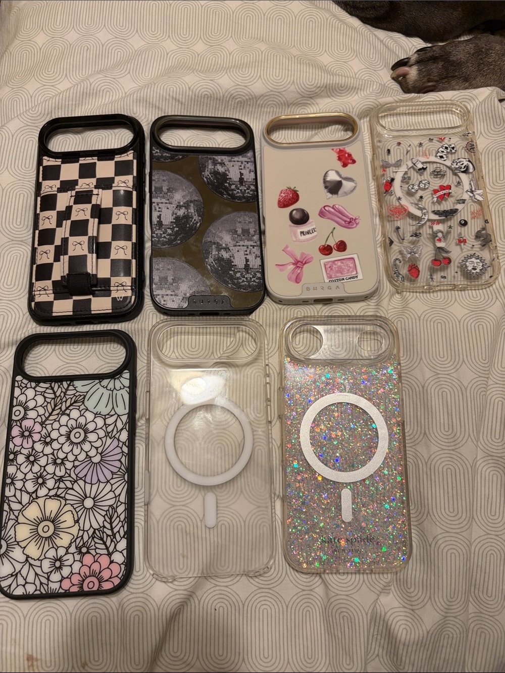 Clear Glitter MagSafe-Compatible Phone Case with White Ring - Unbranded